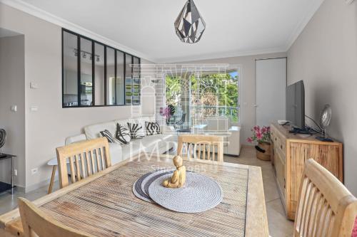 Ref 2017 Cannes Center - Apartment for rent