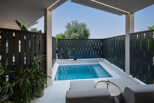Square Suites