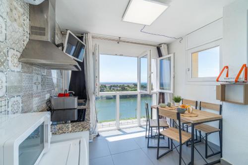 WELCS ESTUDIO 415 EMP con vistas al mar