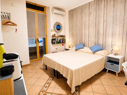 Space Oddity Naples Apartment