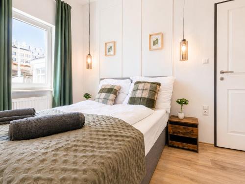 Multiple Apartments and Rooms at The Heart of Vienna