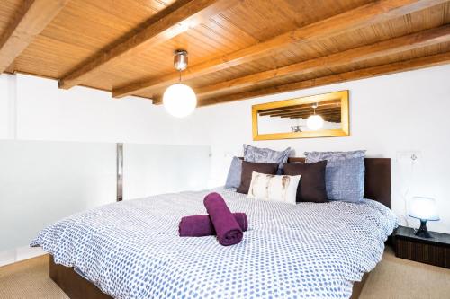 Feria Palace Apartment
