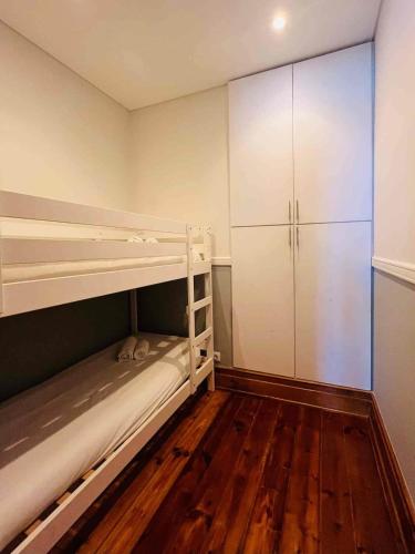 Olarias Sunlit Retreat in Historic Lisbon