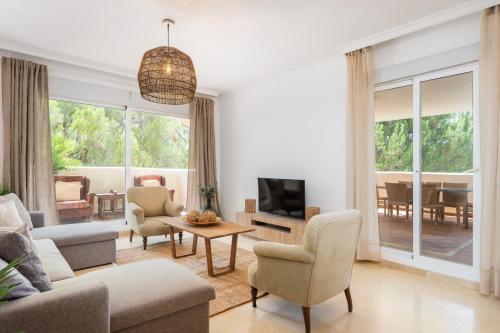 Lovely 3BR Apartment - Green Hills, Elviria, Marbella - Villa Filipa