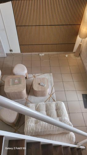 Charment petit t2 en duplex piscine