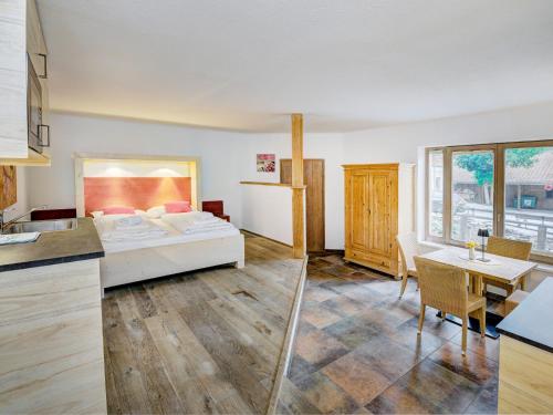 Apartment Edelweiss Suite 6 by Interhome