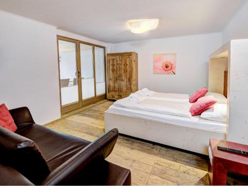 Apartment Edelweiss Suite 6 by Interhome