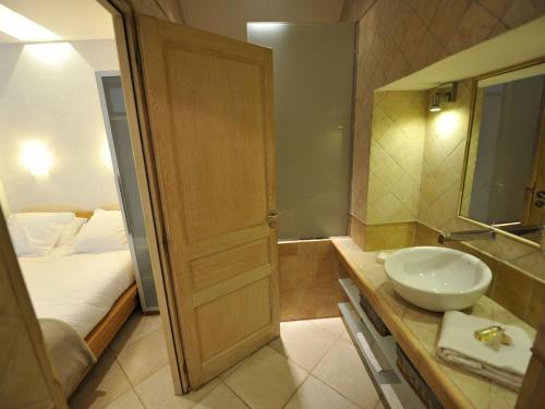 Apartment Appartement Nikae by Interhome