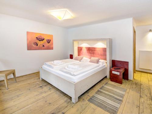 Apartment Edelweiss Suite 7 by Interhome
