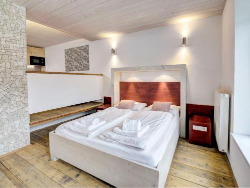 Apartment Edelweiss Suite 7 by Interhome