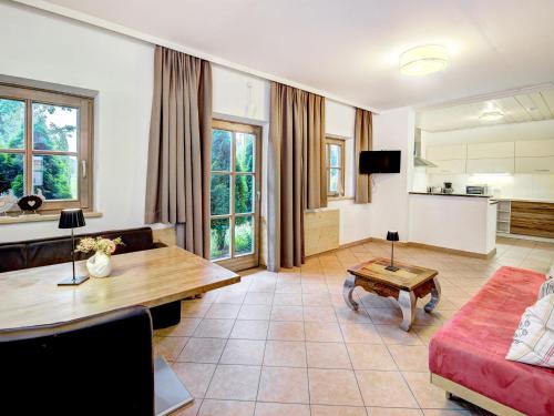 Apartment Edelweiss Suite 9 by Interhome