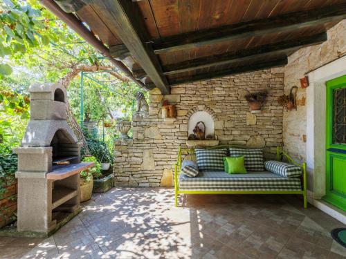 Holiday Home Helena by Interhome
