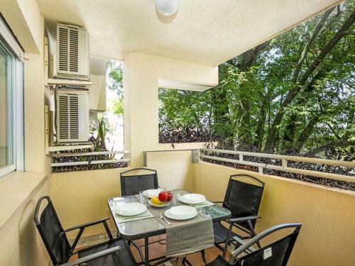 Apartment La Sirena by Interhome