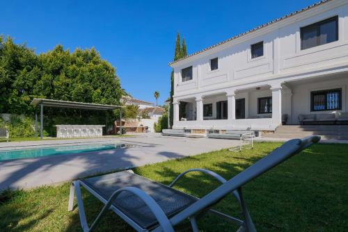 Villa Puerto Banus, Piscina, BBQ, Smart TV, AC, Discoteca, 12 personas photo 3