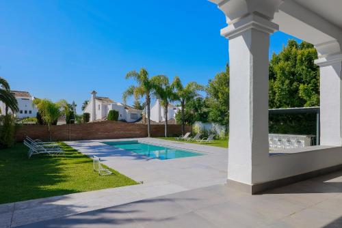 Villa Puerto Banus, Piscina, BBQ, Smart TV, AC, Discoteca, 12 personas photo 5