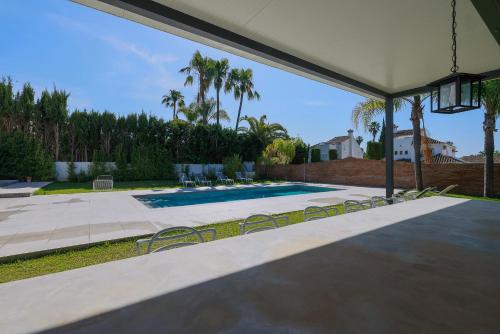 Villa Puerto Banus, Piscina, BBQ, Smart TV, AC, Discoteca, 12 personas photo 16