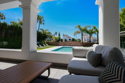Villa Puerto Banus, Piscina, BBQ, Smart TV, AC, Discoteca, 12 personas photo 15