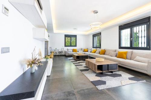 Villa Puerto Banus, Piscina, BBQ, Smart TV, AC, Discoteca, 12 personas photo 32