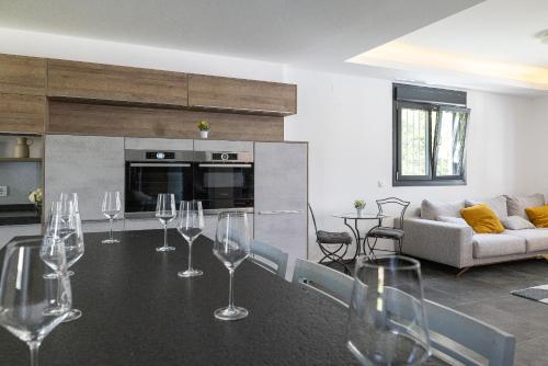 Villa Puerto Banus, Piscina, BBQ, Smart TV, AC, Discoteca, 12 personas photo 37