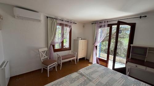 Cala Canyelles Mediterranean Home with Sea Views & Terraces