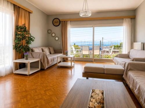 Luxurious Palace Marina Alimos