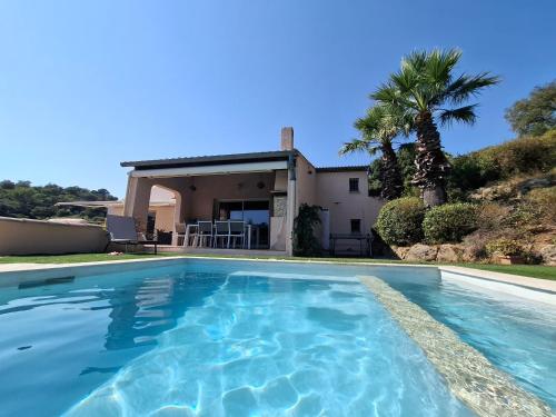Villa les 3 sources d'Aiguebonne, Vue mer et Estérel, plages à pied