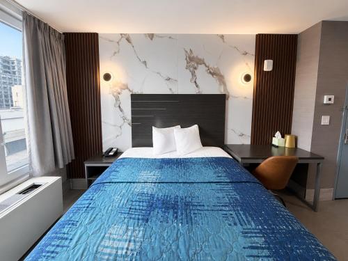 Hotel 365 Bronx - Yankee Stadium 객실 침대