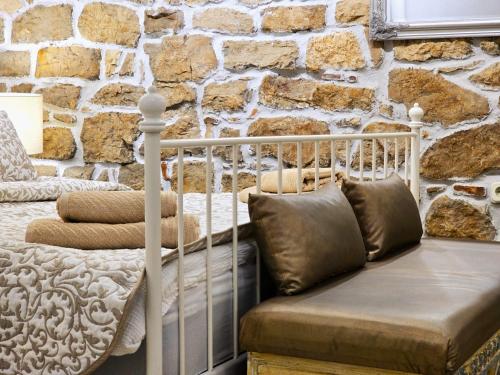 BELLA STONE Studio in Old town