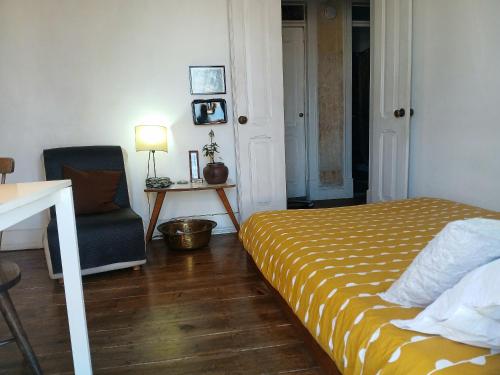 Artsy Room at the Republica das Bananas - Close to the city centrer