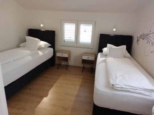 Villa Ni i Makarska -Two Bedroom Apartment With Terrace And Hot Tub Lux F