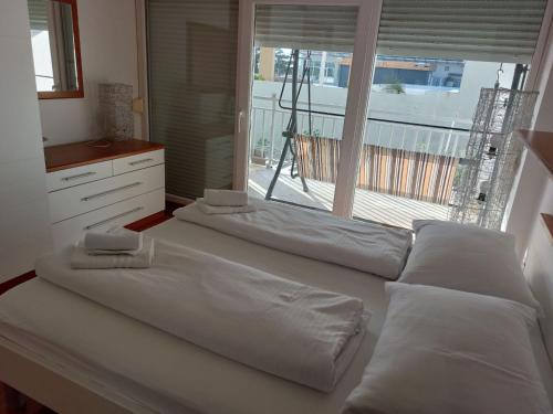 Villa Ni i Makarska - One Bedroom Apartment With Balcony Marina