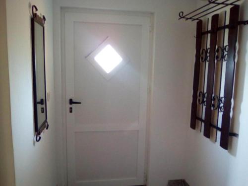 Apartments Branka Pag - One Bedroom Apartment - MIddle