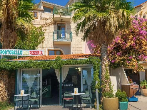 One Bedroom apartment with Balcony and Sea View A1