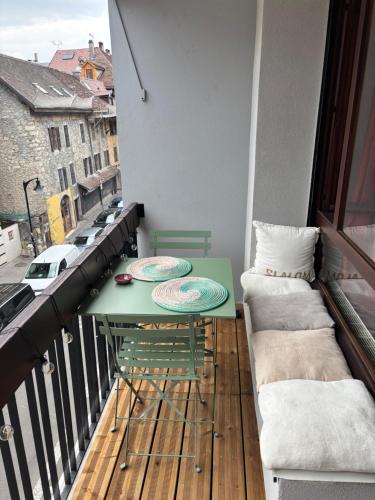 Vieille ville à 50 m - Appartement cosy & rénové
