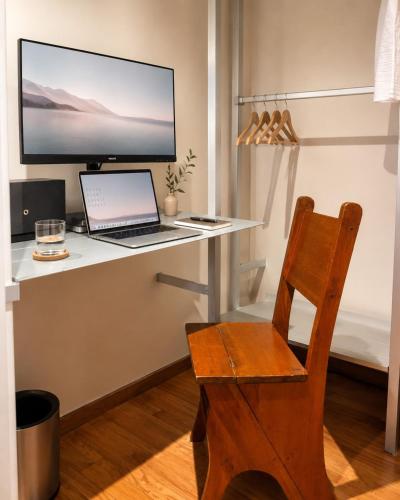 Urban Nest Panormou by White Dreams