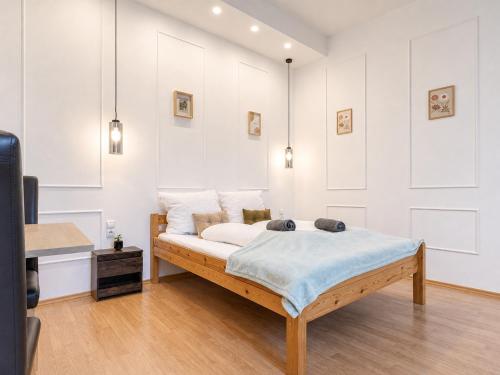 Beautiful 2BR Apt, Near Meidling Station