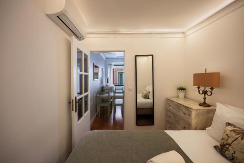 The Funicularist - Apartments in Historic Bica