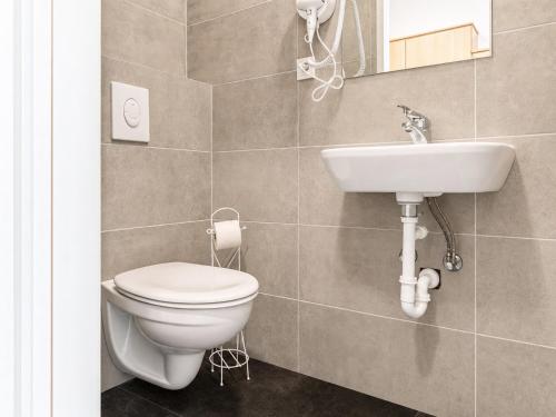 Cozy 1BR Apartment near U6 Schöpfwerk