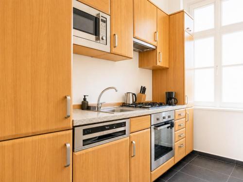 Cozy 1BR Apartment near U6 Schöpfwerk