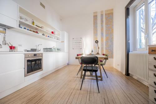 Charming Design Apartment in Vibrant Pigneto