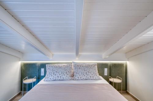 Rea's attic Nafplio