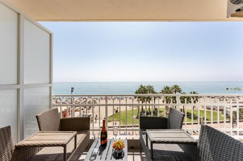 MalagaSuite Niza II Fuengirola Apartments
