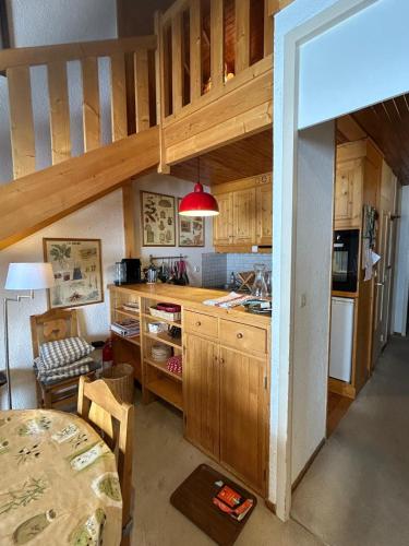 Ski-in Ski-out Apartment in Meribel Mottaret, Trois Vallees