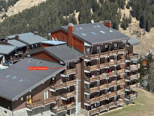 Ski-in Ski-out Apartment in Meribel Mottaret, Trois Vallees