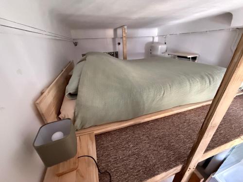 partie d appartement, independant avec cuisine à partager