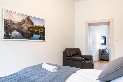 Pleasant 2BR Apartment Near U6 Station am Schöpfwerk