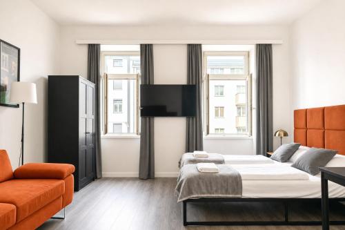 Modern & Cozy 1BR Apt for long Stay with TV & WiFi