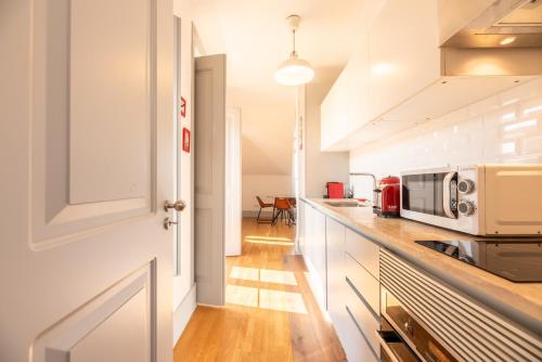Sao bento stylish cozy apt with ac balcony