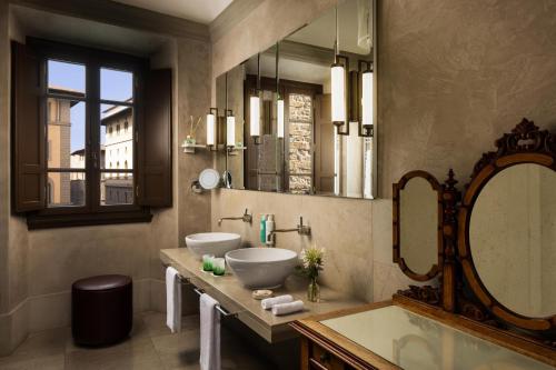 Porta Rossa Hotel Firenze, Colbert Collection