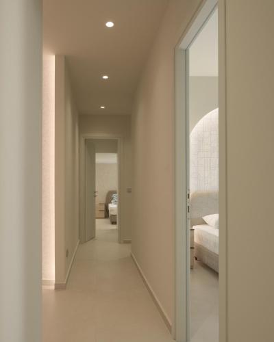 Infinity Suites, By Hellocrete